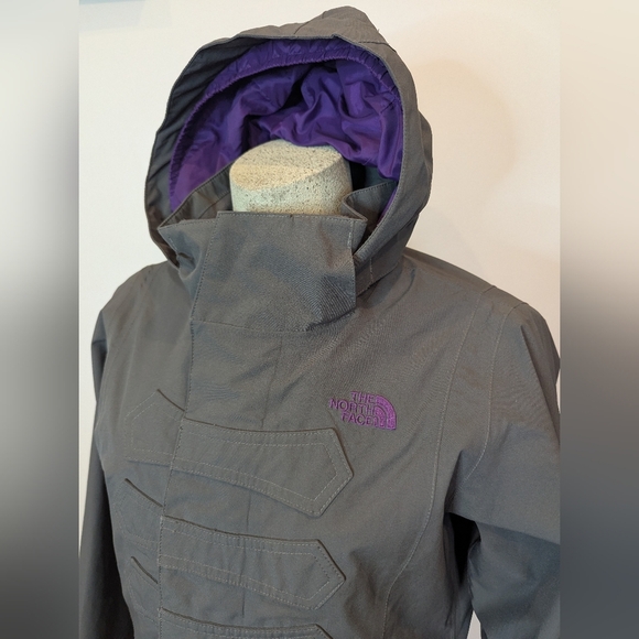The North Face Gray & Purple Shell Jacket Youth large Women XS/S - Picture 3 of 12